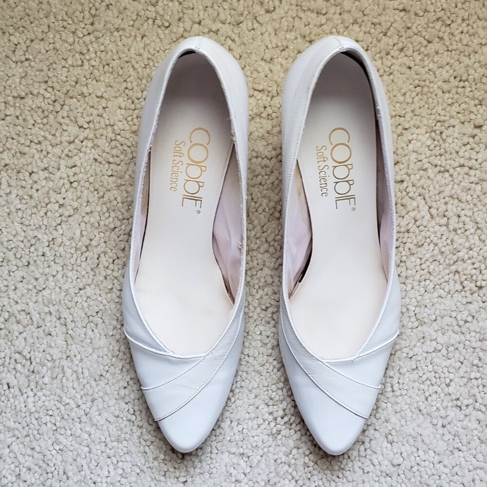 Cobbies Playful white leather patent leather pumps